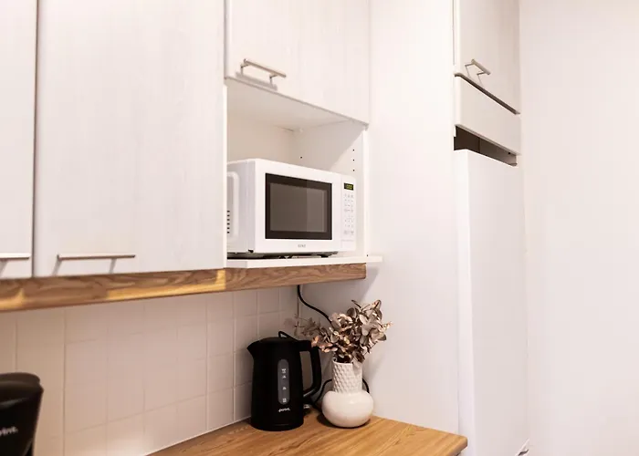 Cozy Family By Booklapland *