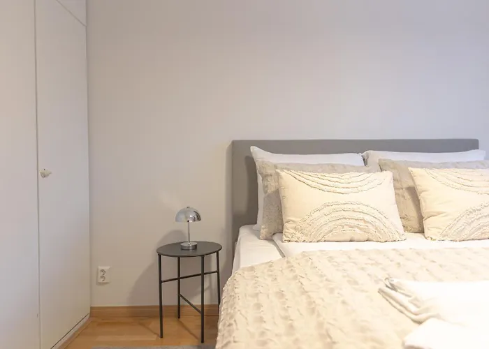 Cozy Family By Booklapland روفانييمي